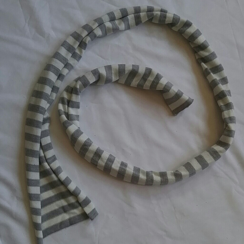 Scarf - Picture 4 of 5